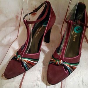 Isabella Fiore Plum Suede T-Strap Pumps Sz 8 MSRP $165